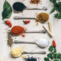 kruidenstempelmassage-hotstonemassage-leiderdorp